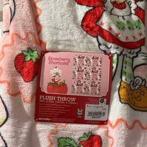 Strawberry Shortcake Plush Throw Blanket